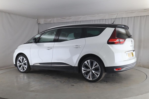 Used Renault Grand Scenic 2017 for sale - 76186681: Photo 7