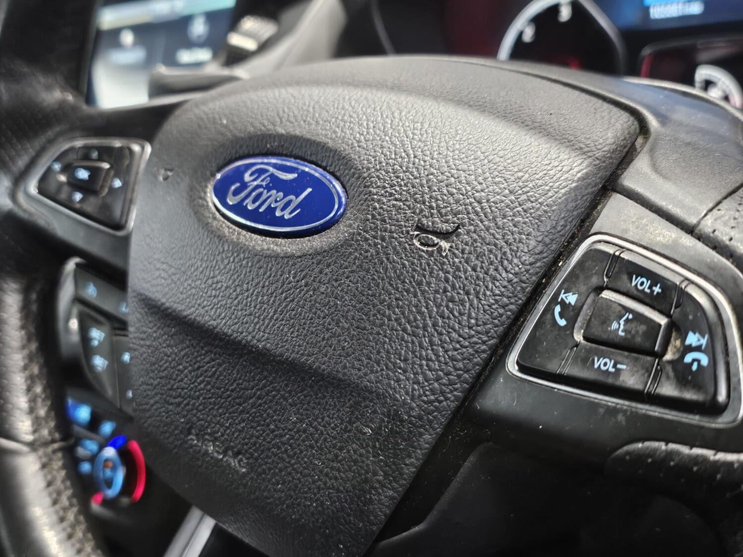 Used Ford Focus 2015 for sale - 76884912: Photo 24