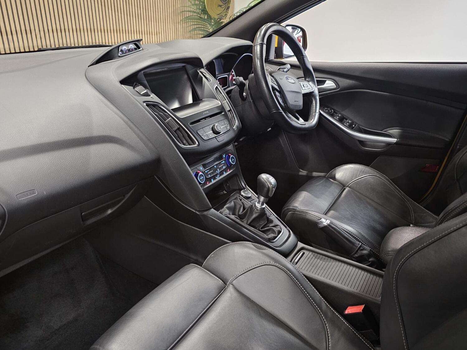 Used Ford Focus 2015 for sale - 76884912: Photo 26