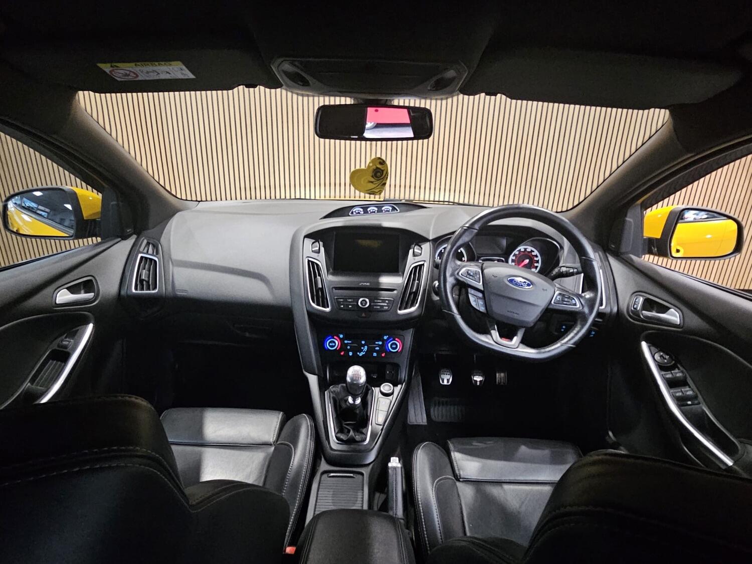 Used Ford Focus 2015 for sale - 76884912: Photo 37