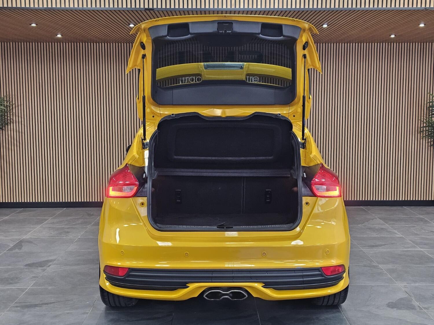 Used Ford Focus 2015 for sale - 76884912: Photo 39