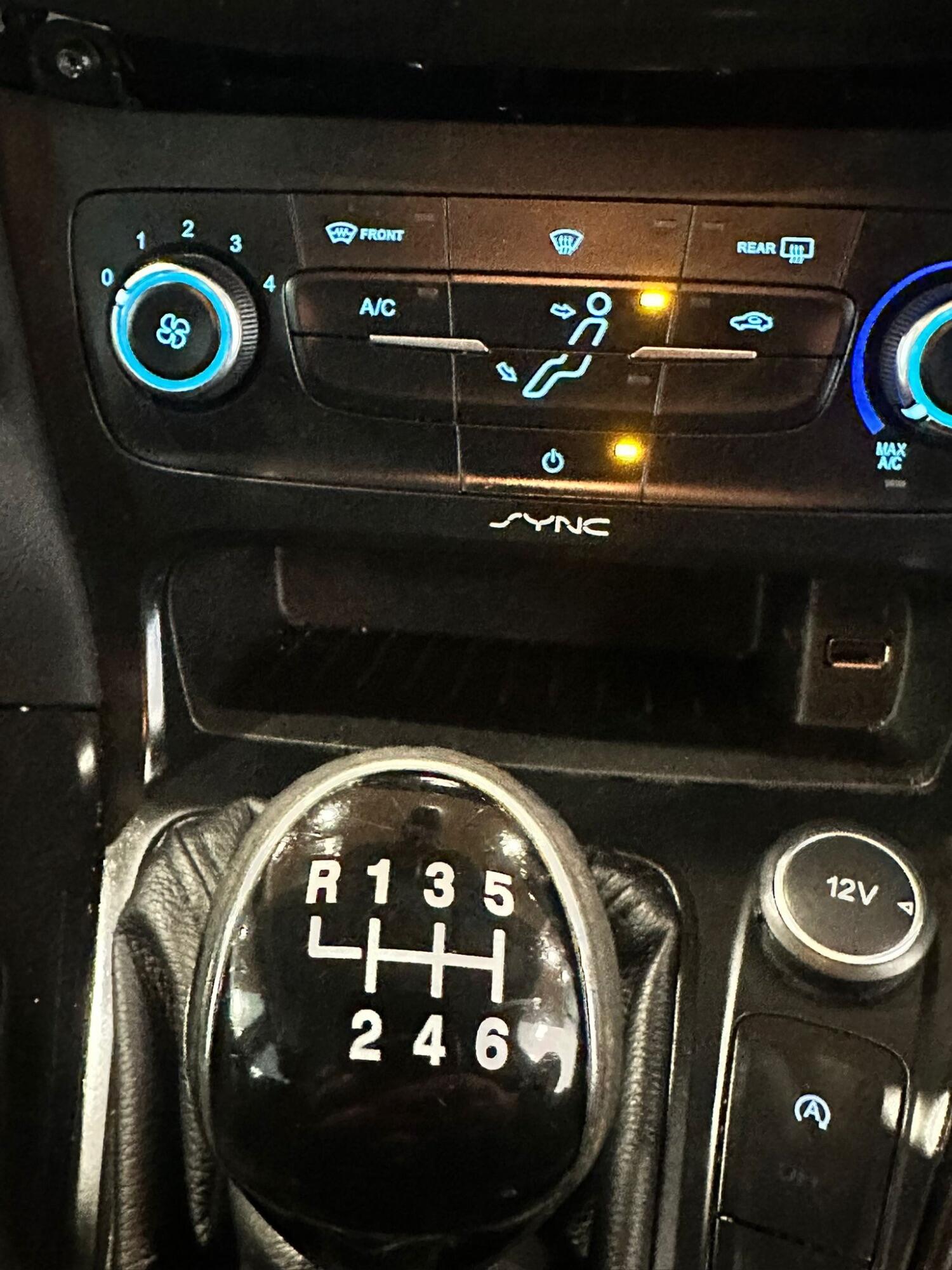 Used Ford Focus 2014 for sale - 76107345: Photo 24