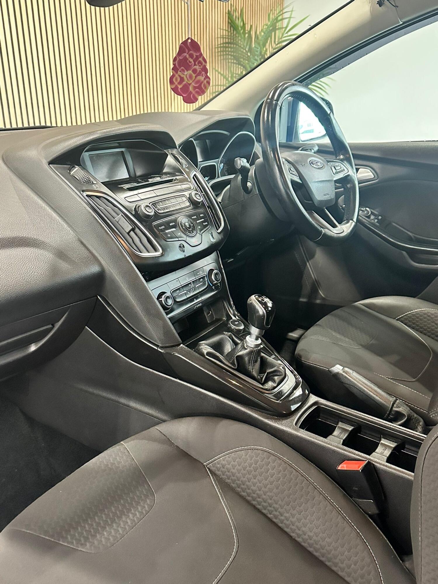 Used Ford Focus 2014 for sale - 76107345: Photo 26