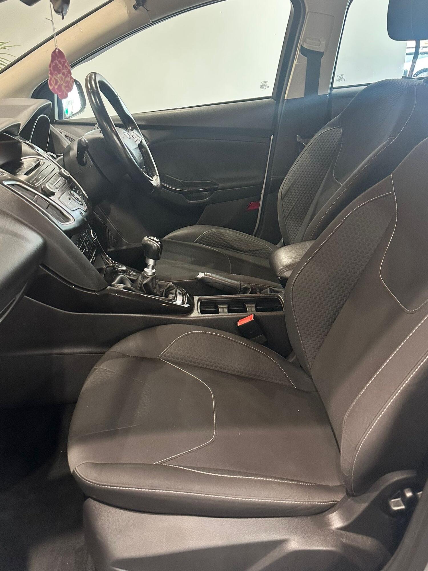 Used Ford Focus 2014 for sale - 76107345: Photo 27