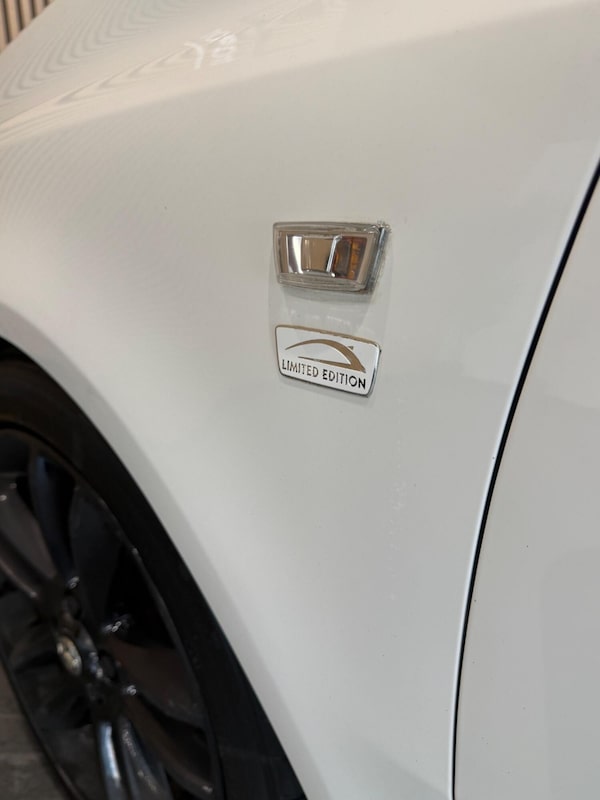 Used Vauxhall Corsa 2013 for sale - 75325599: Photo 8