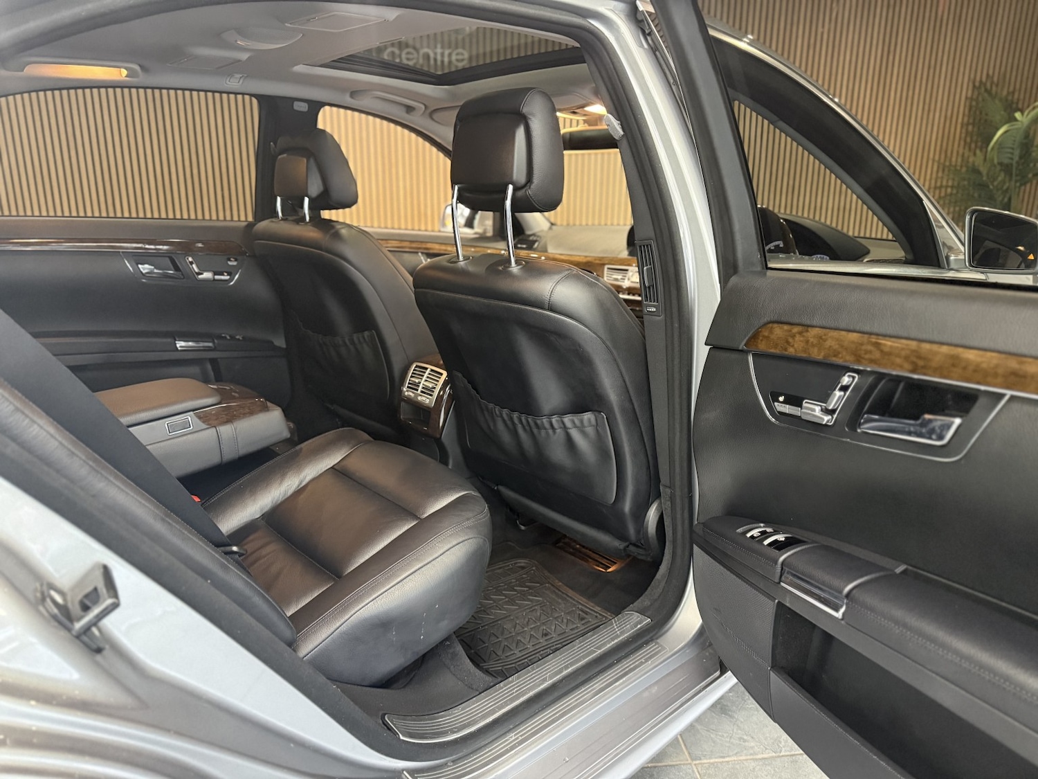 Used Mercedes-Benz S Class 2013 for sale - 77453088: Photo 28