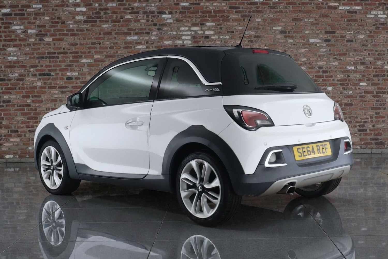 Used Vauxhall ADAM 2015 for sale - 77438400: Photo 3
