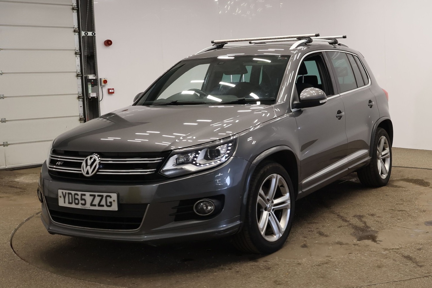 Used Volkswagen Tiguan 2015 for sale - 78190605: Photo 1