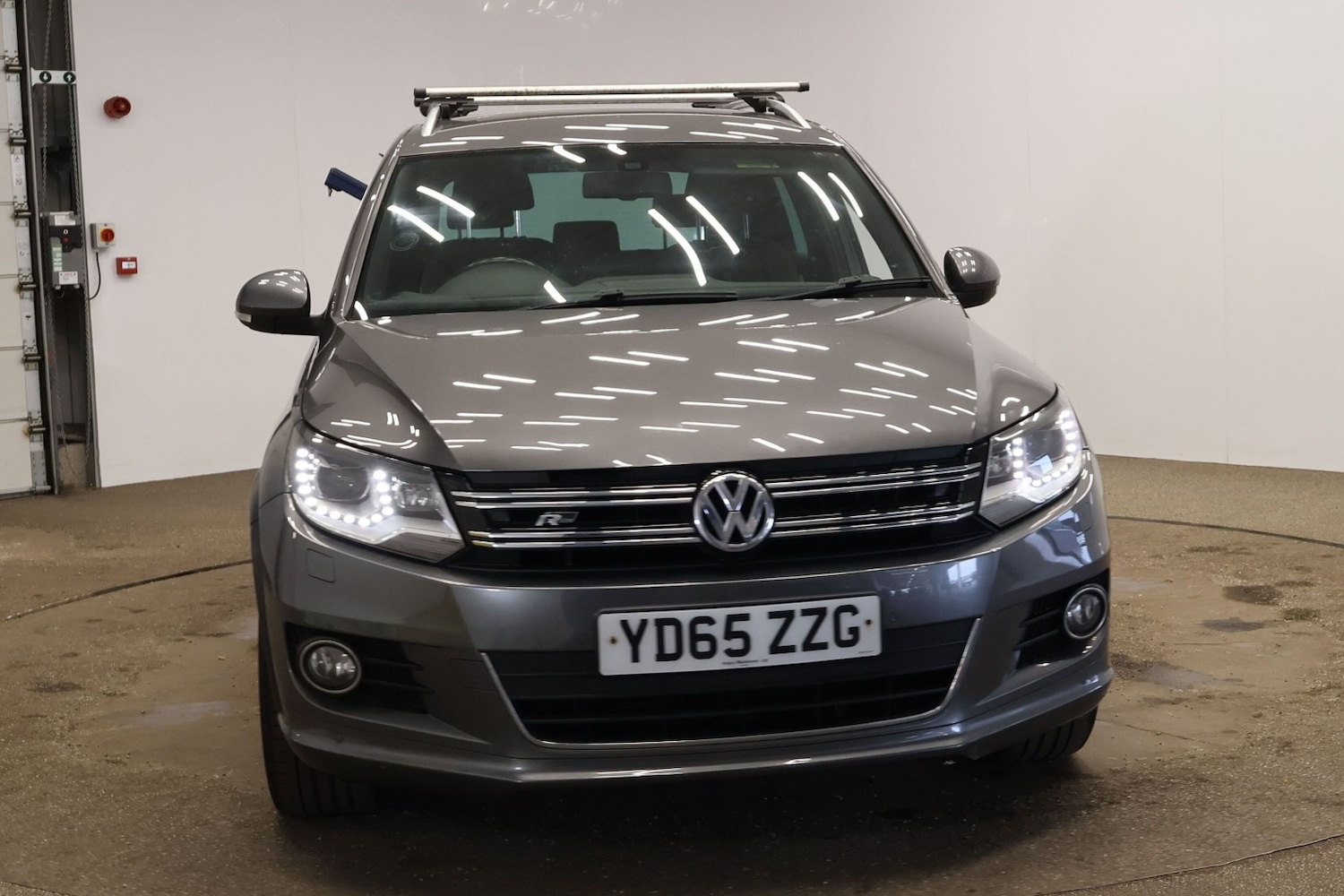 Used Volkswagen Tiguan 2015 for sale - 78190605: Photo 2