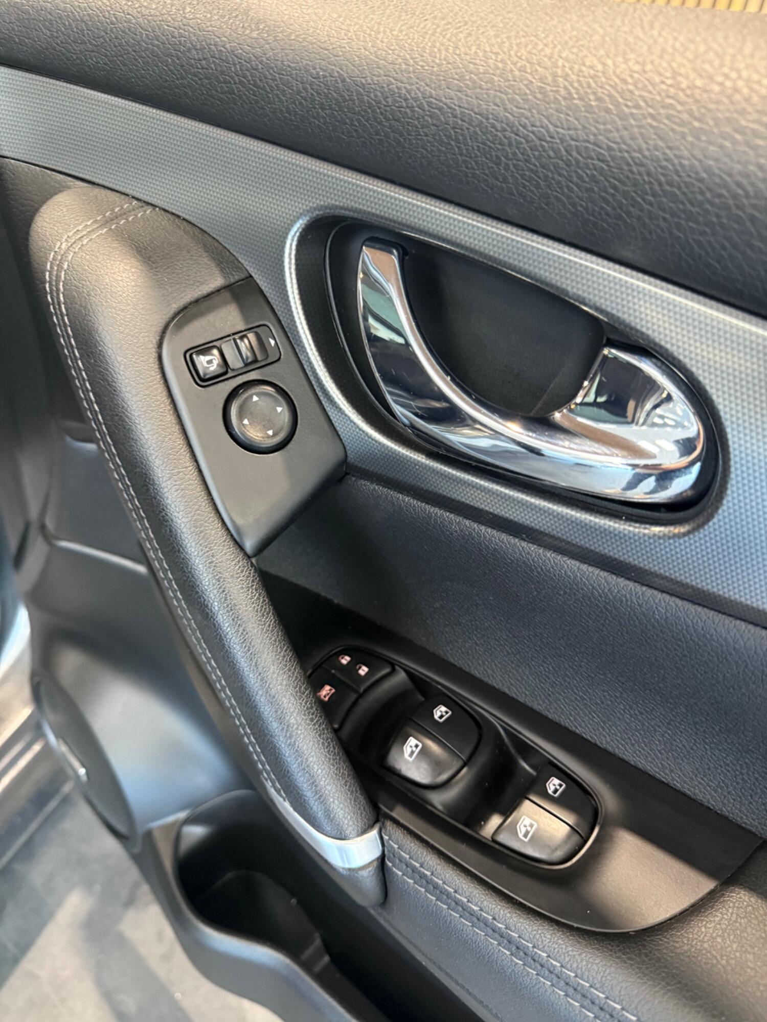 Used Nissan Qashqai 2017 for sale - 75754874: Photo 13