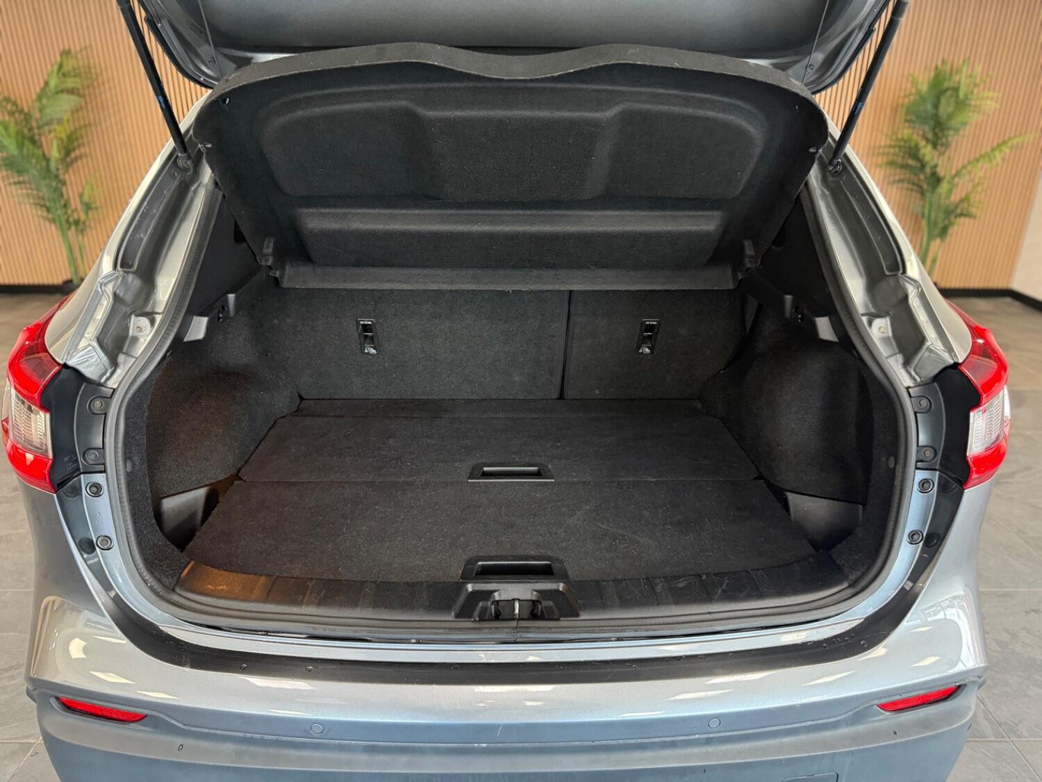 Used Nissan Qashqai 2017 for sale - 75754874: Photo 31