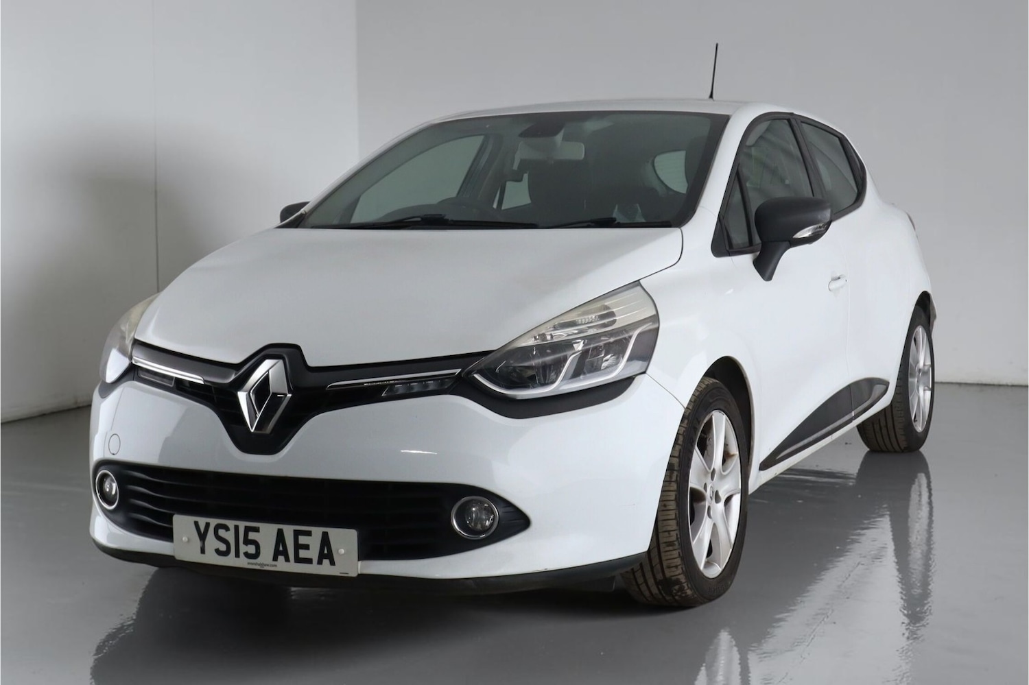 Used Renault Clio 2015 for sale - 78145826: Photo 1