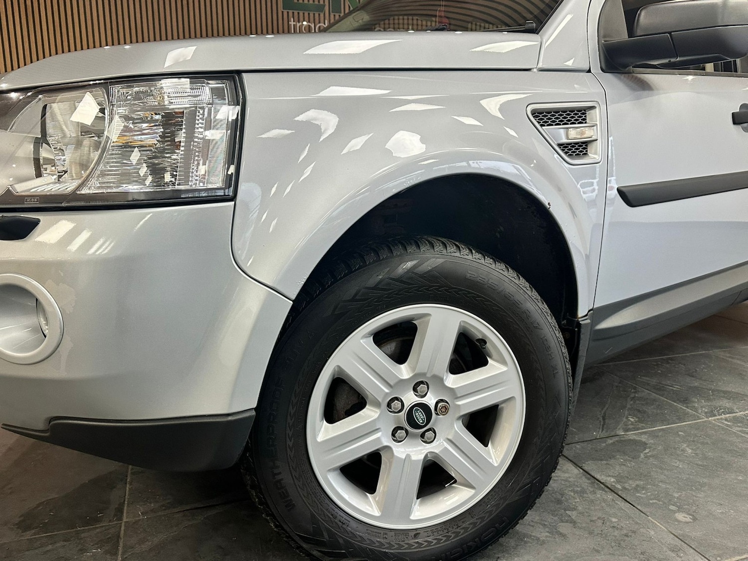 Used Land Rover Freelander 2 2010 for sale - 76391453: Photo 12