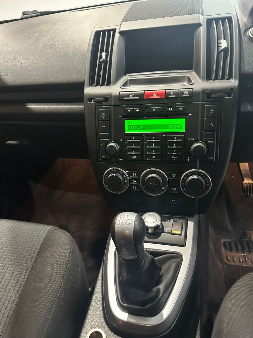 Used Land Rover Freelander 2 2010 for sale - 76391453: Photo 29