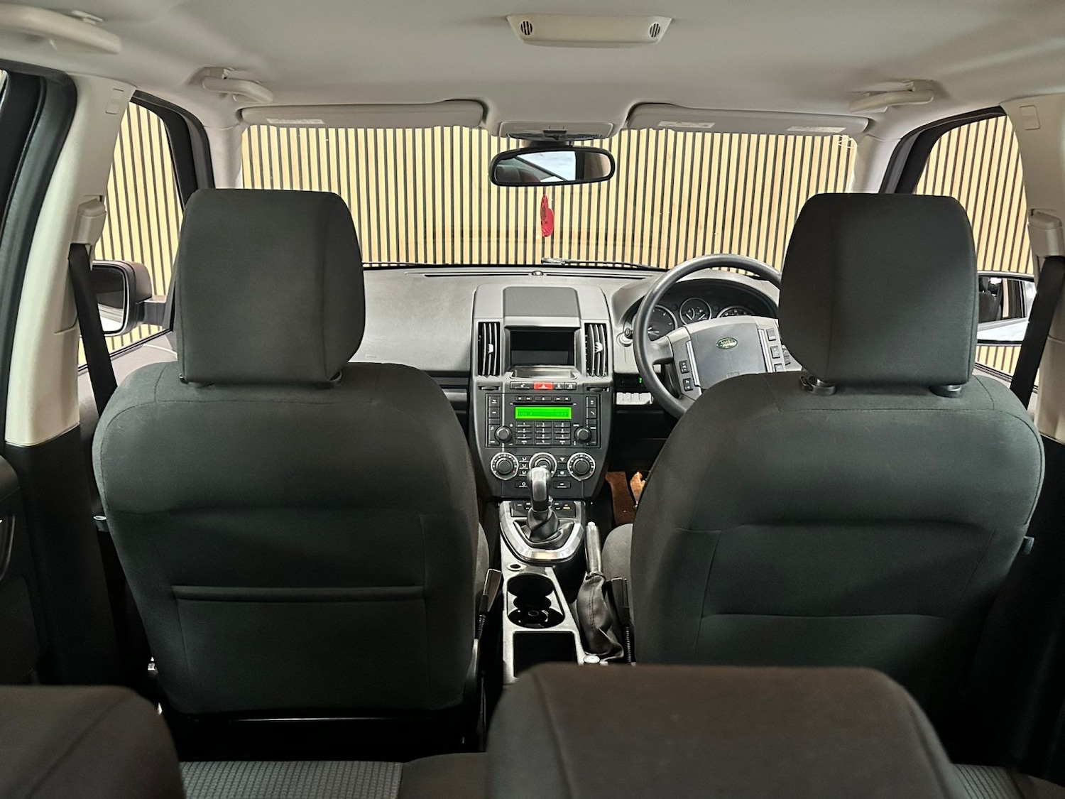 Used Land Rover Freelander 2 2010 for sale - 76391453: Photo 31