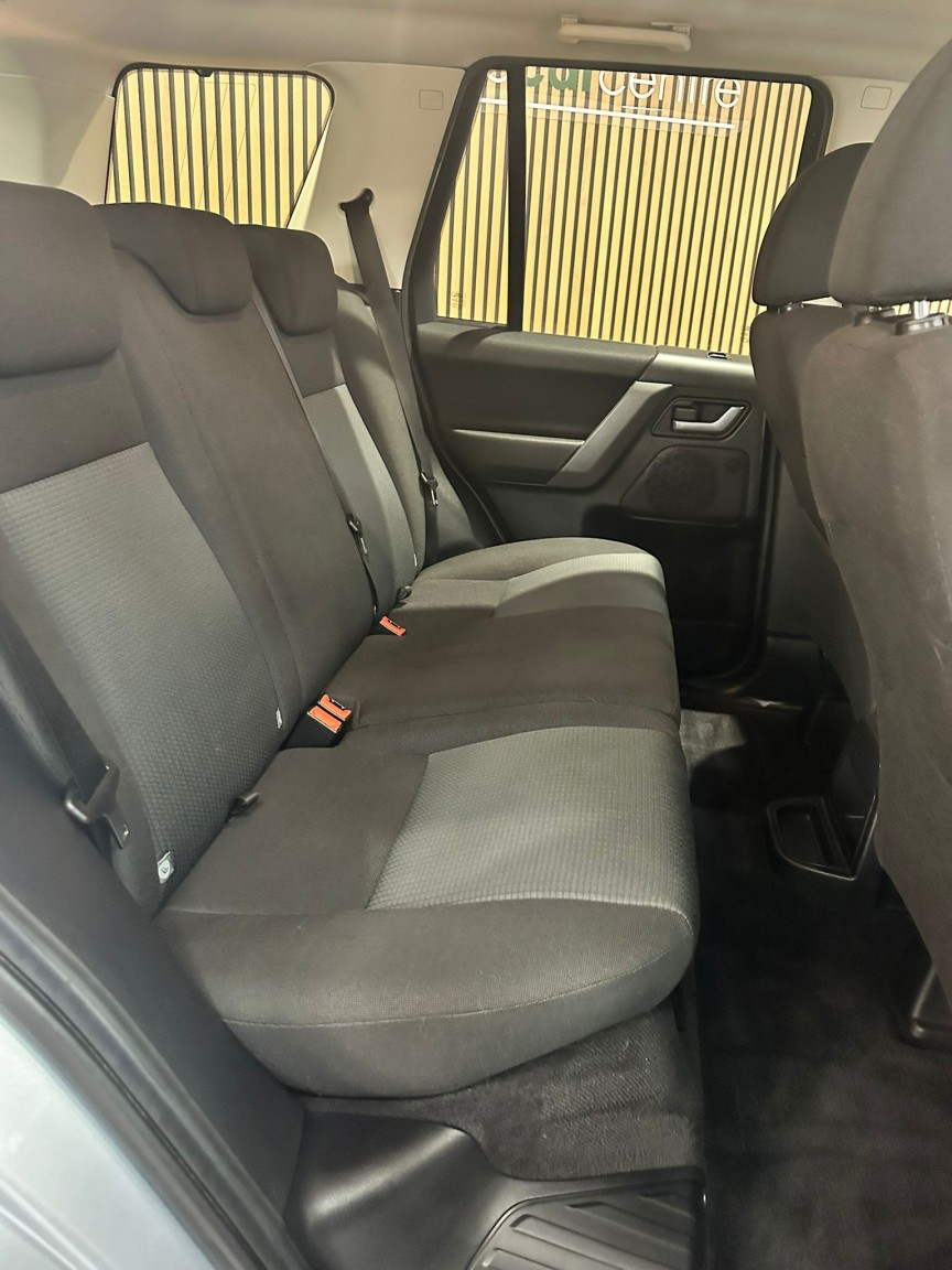 Used Land Rover Freelander 2 2010 for sale - 76391453: Photo 32