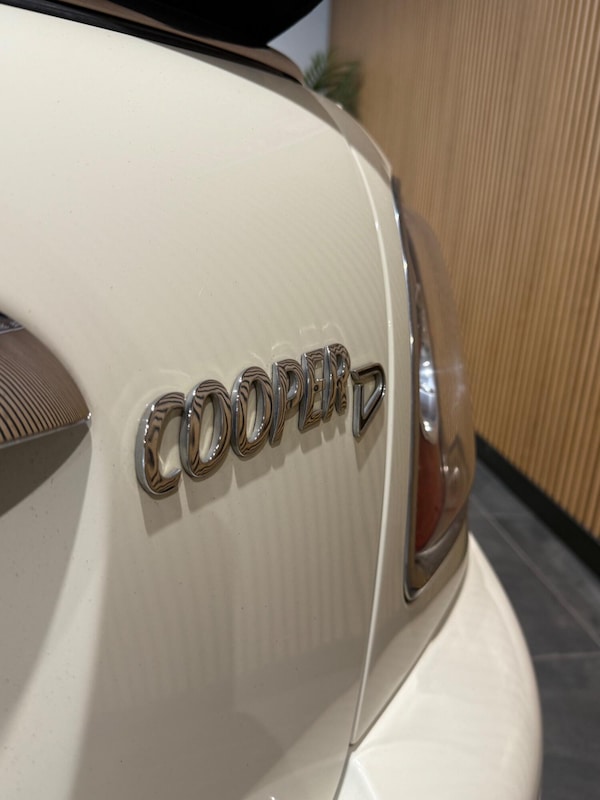 Used MINI Convertible 2015 for sale - 76107228: Photo 12