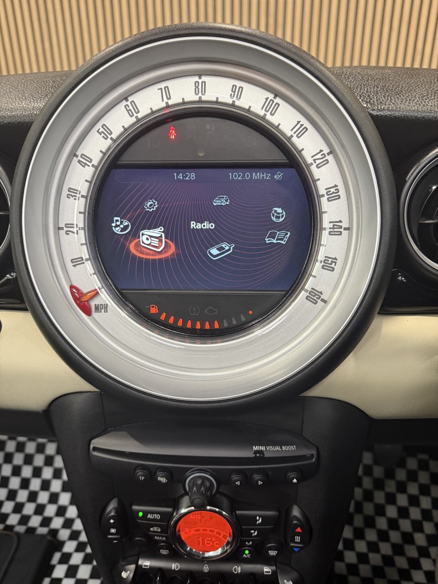 Used MINI Roadster 2014 for sale - 76497395: Photo 22