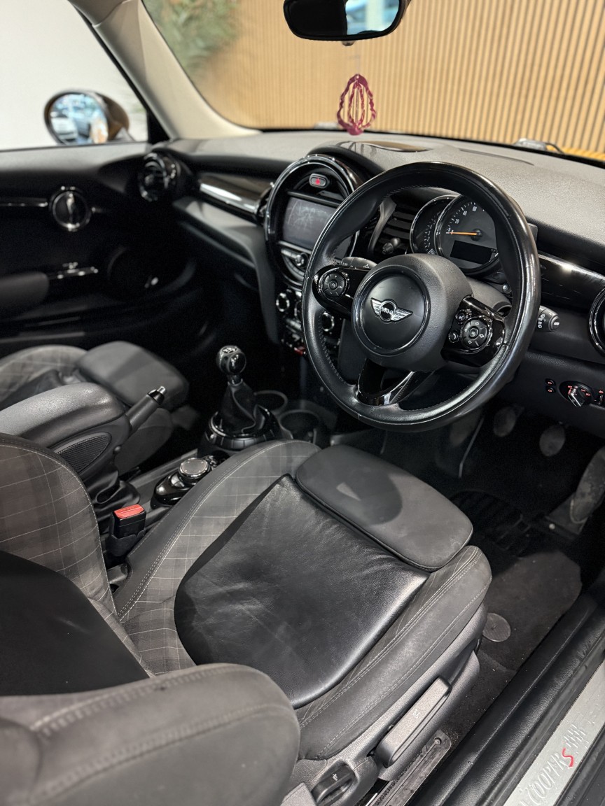 Used MINI Hatch 2015 for sale - 76559955: Photo 18