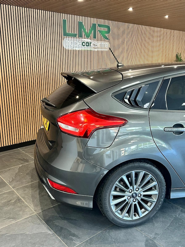 Used Ford Focus 2017 for sale - 76107283: Photo 10