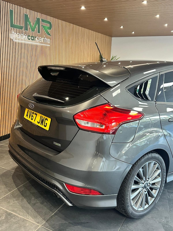 Used Ford Focus 2017 for sale - 76107283: Photo 11