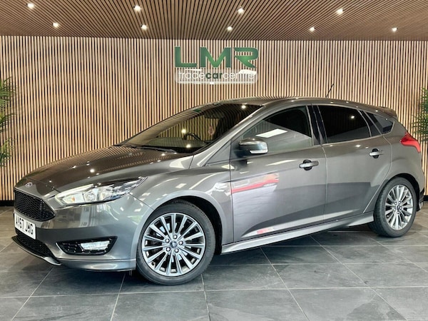 Used Ford Focus 2017 for sale - 76107283: Photo 1