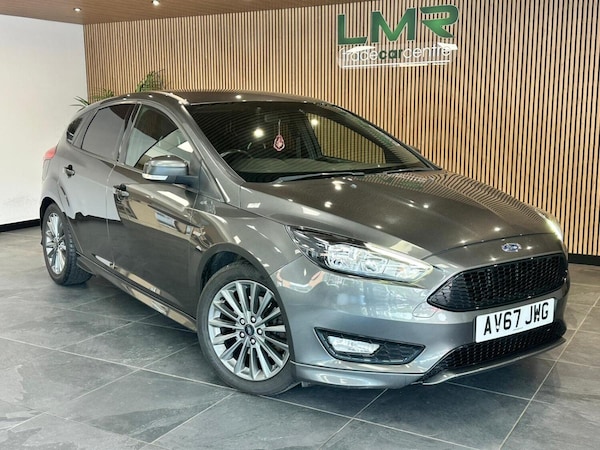 Used Ford Focus 2017 for sale - 76107283: Photo 4