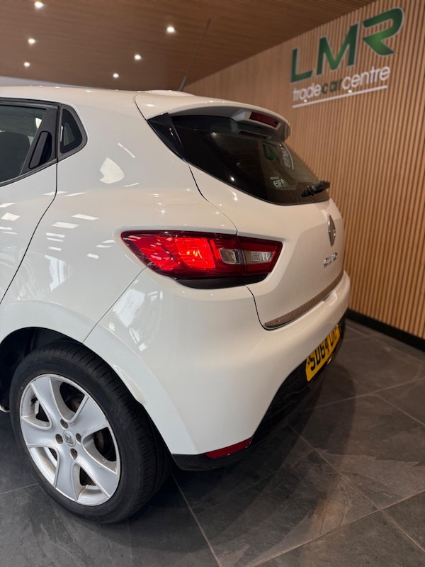 Used Renault Clio 2014 for sale - 76225299: Photo 10