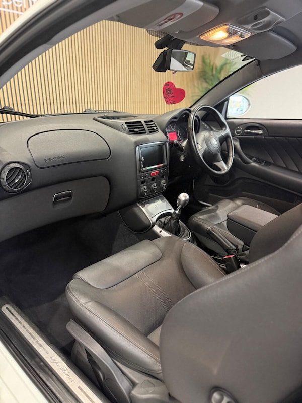 Used Alfa Romeo GT 2011 for sale - 76237156: Photo 24