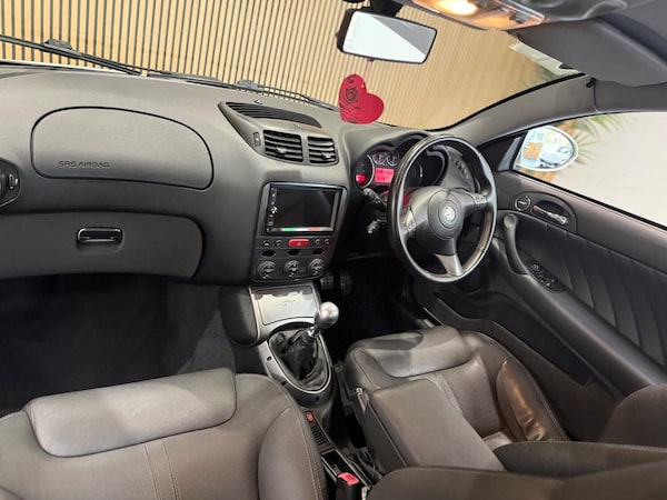 Used Alfa Romeo GT 2011 for sale - 76237156: Photo 25