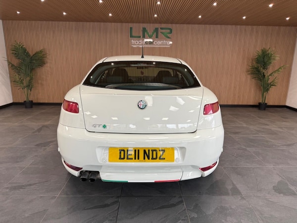 Used Alfa Romeo GT 2011 for sale - 76237156: Photo 8