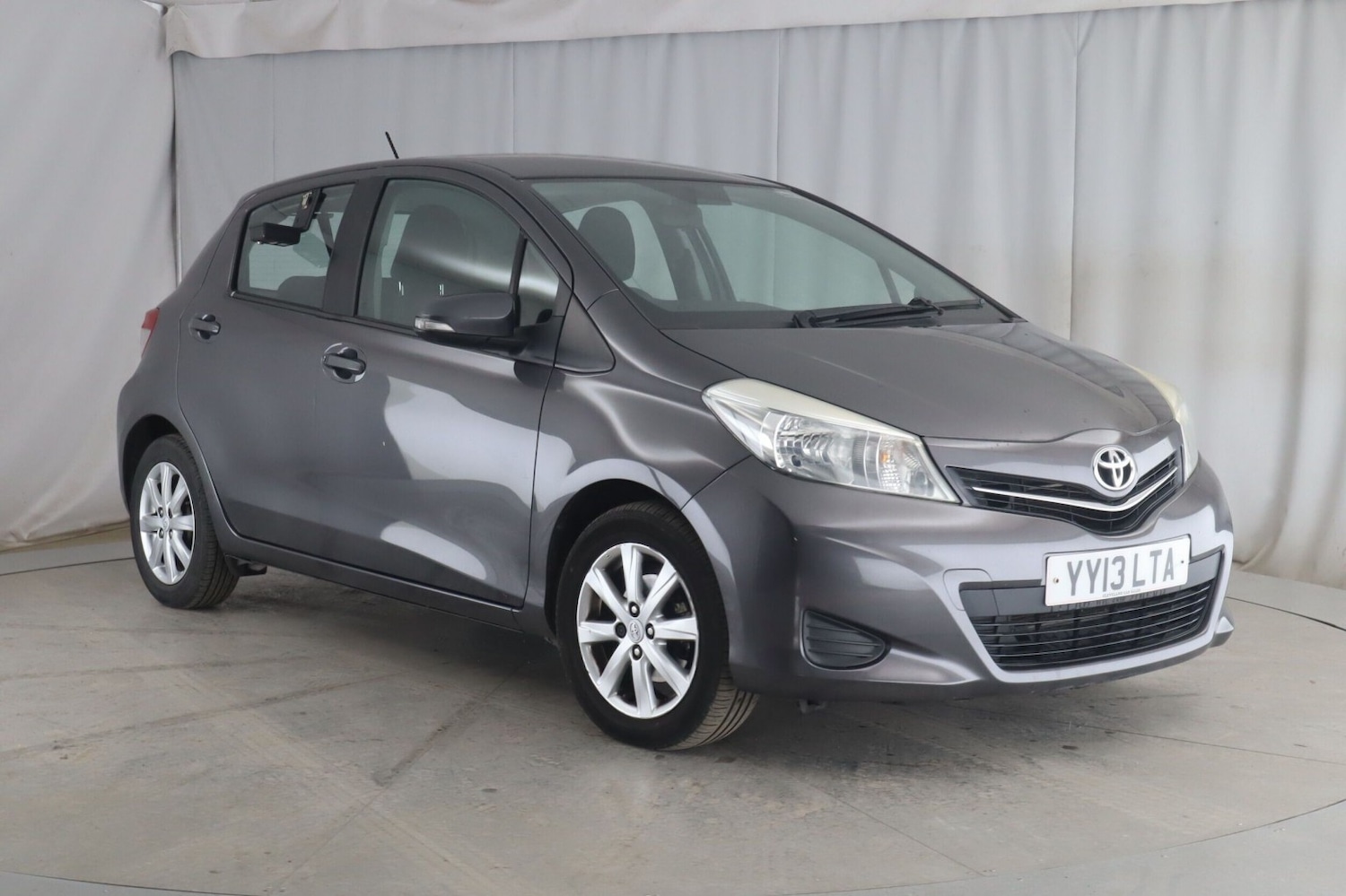 Used Toyota Yaris 2013 for sale - 76687201: Photo 1