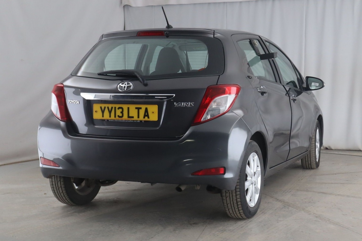 Used Toyota Yaris 2013 for sale - 76687201: Photo 6