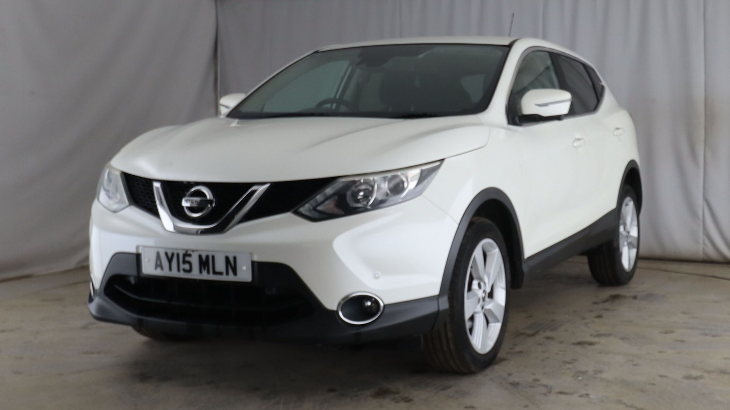 Used Nissan Qashqai 2015 for sale - 77906627: Photo 4