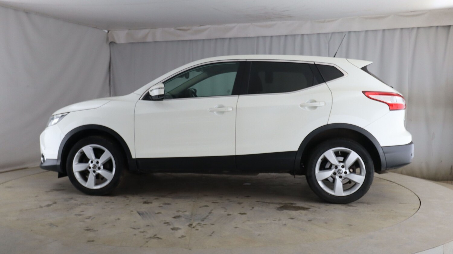 Used Nissan Qashqai 2015 for sale - 77906627: Photo 6