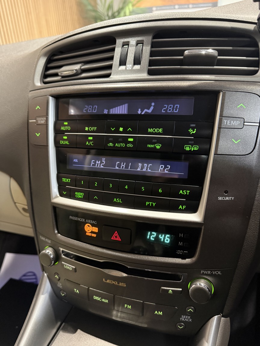 Used Lexus IS 2009 for sale - 77336204: Photo 18