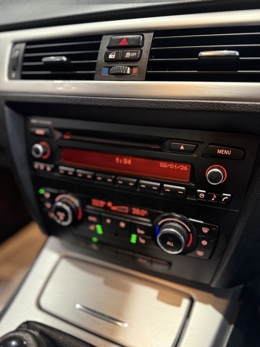 Used BMW 3 Series 2012 for sale - 77616407: Photo 14