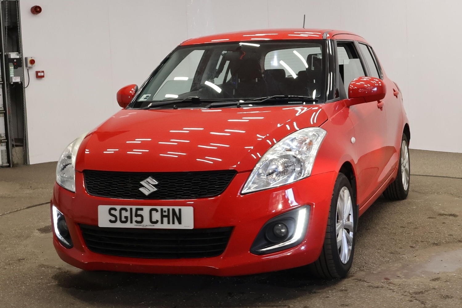 Used Suzuki Swift 2015 for sale - 78190668: Photo 1