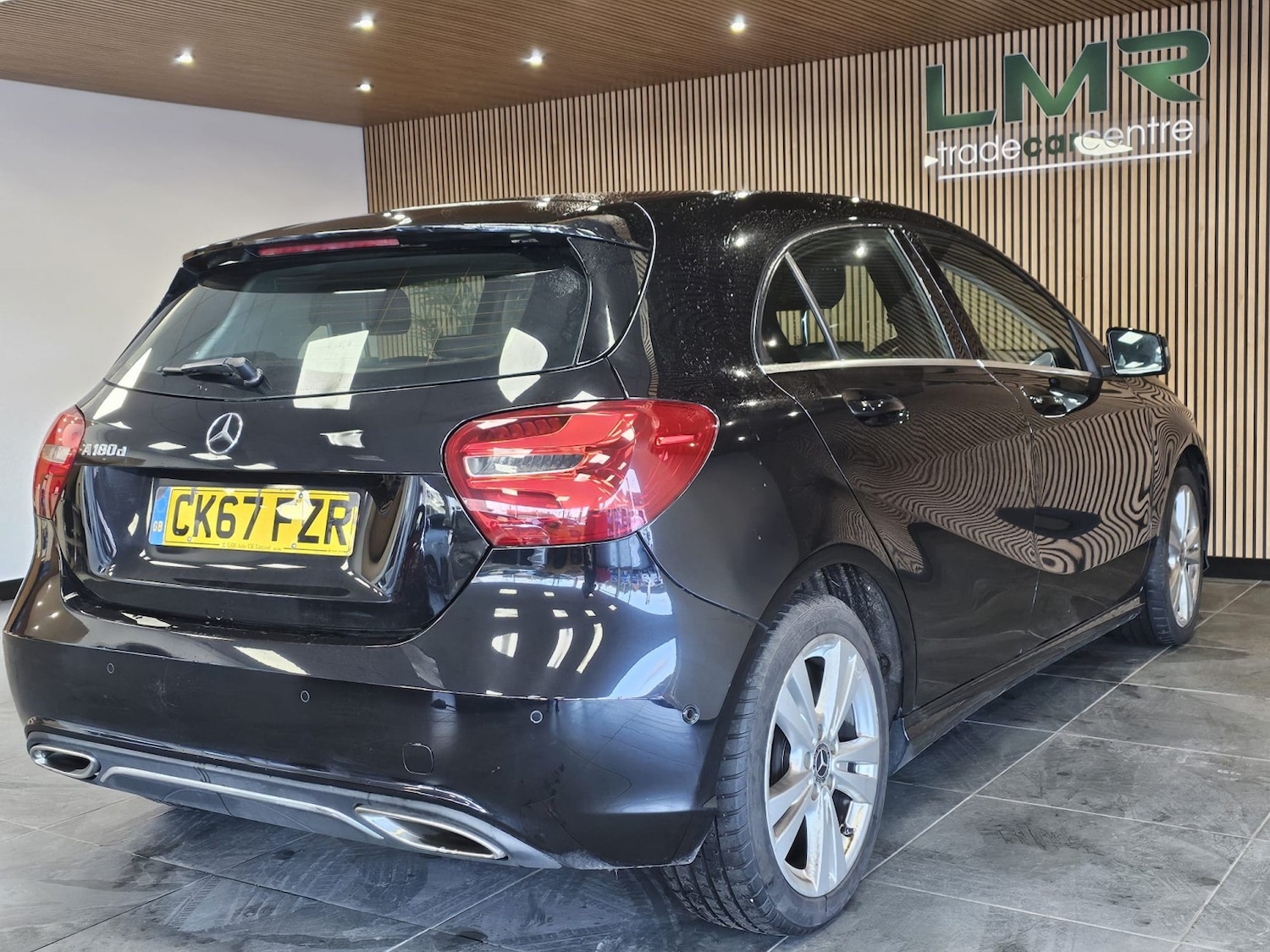 Used Mercedes-Benz A-Class 2017 for sale - 76762176: Photo 11