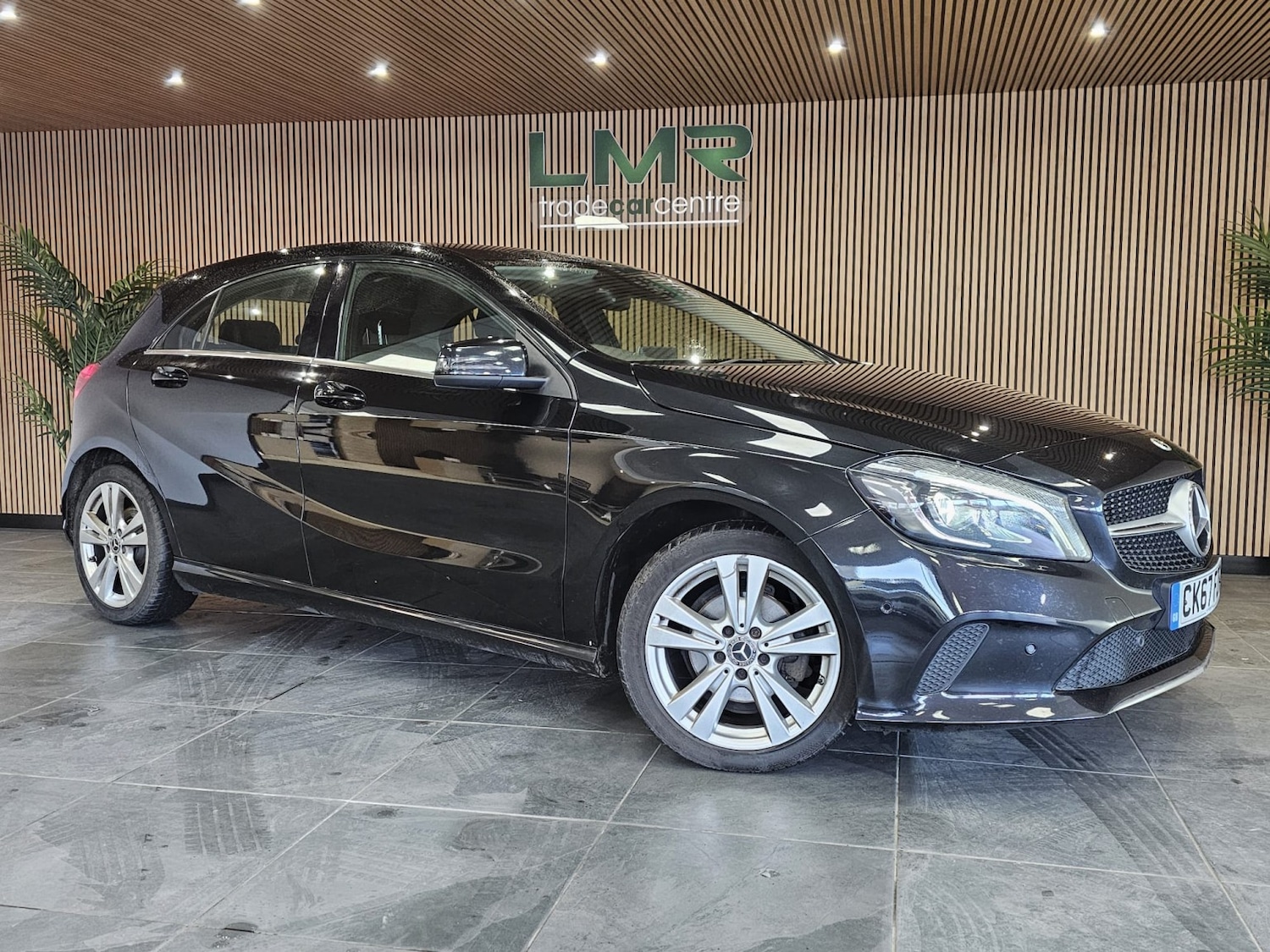 Used Mercedes-Benz A-Class 2017 for sale - 76762176: Photo 4