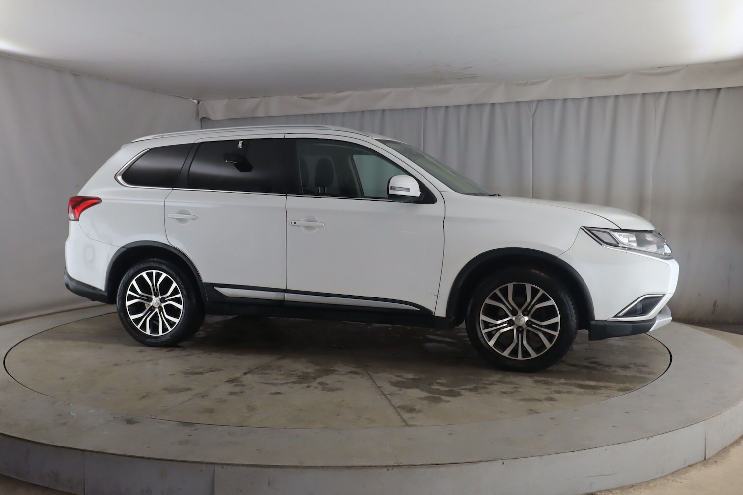 Used Mitsubishi Outlander 2017 for sale - 77494722: Photo 4