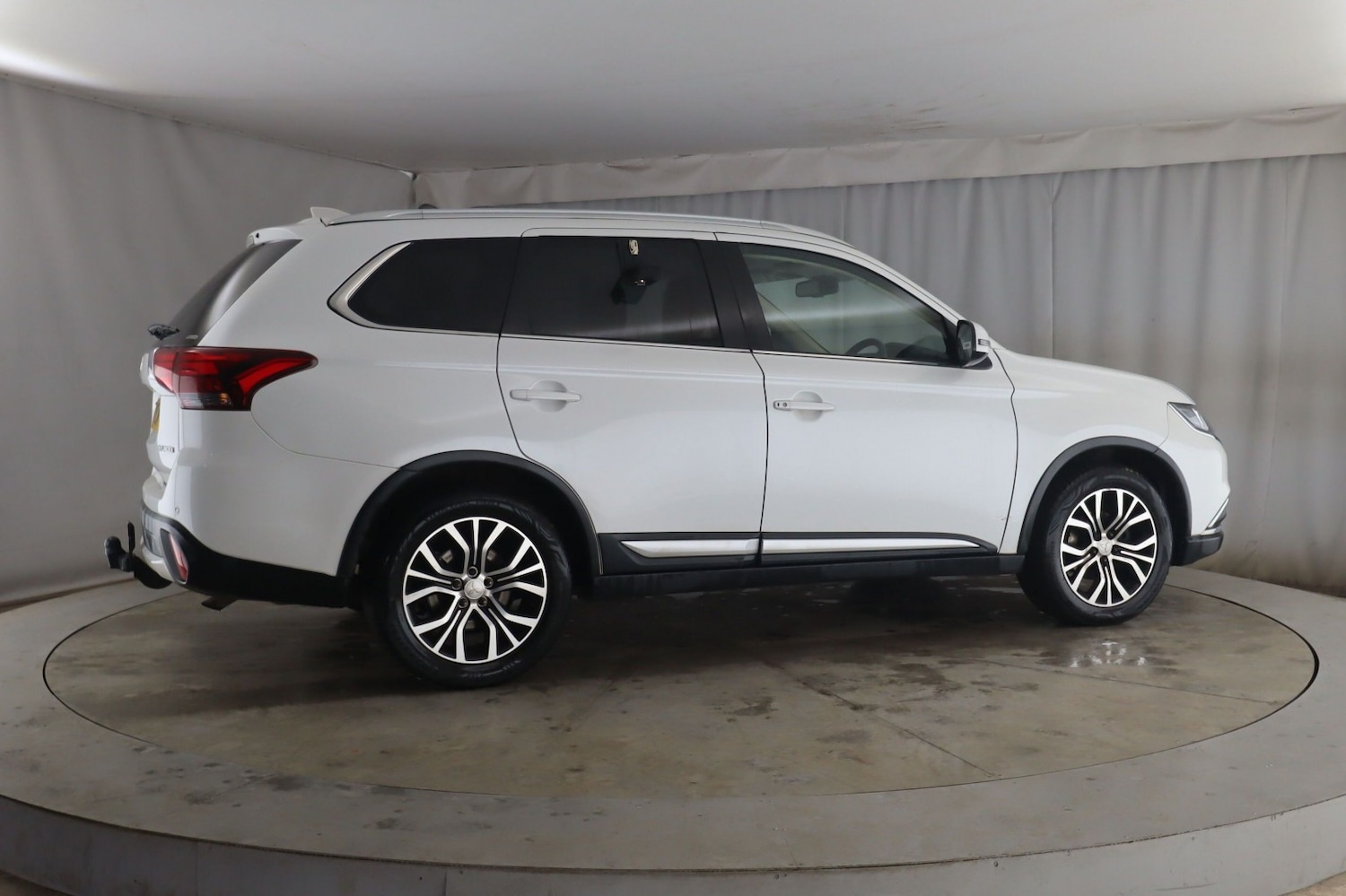 Used Mitsubishi Outlander 2017 for sale - 77494722: Photo 6