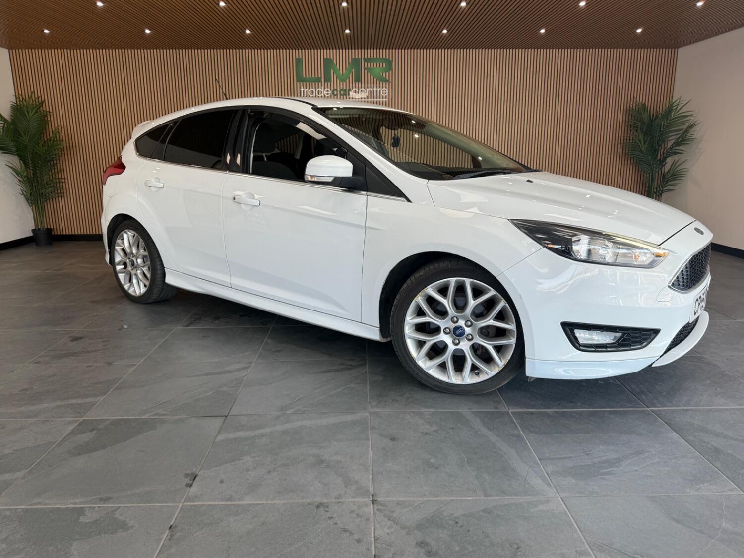 Used Ford Focus 2015 for sale - 76794507: Photo 3