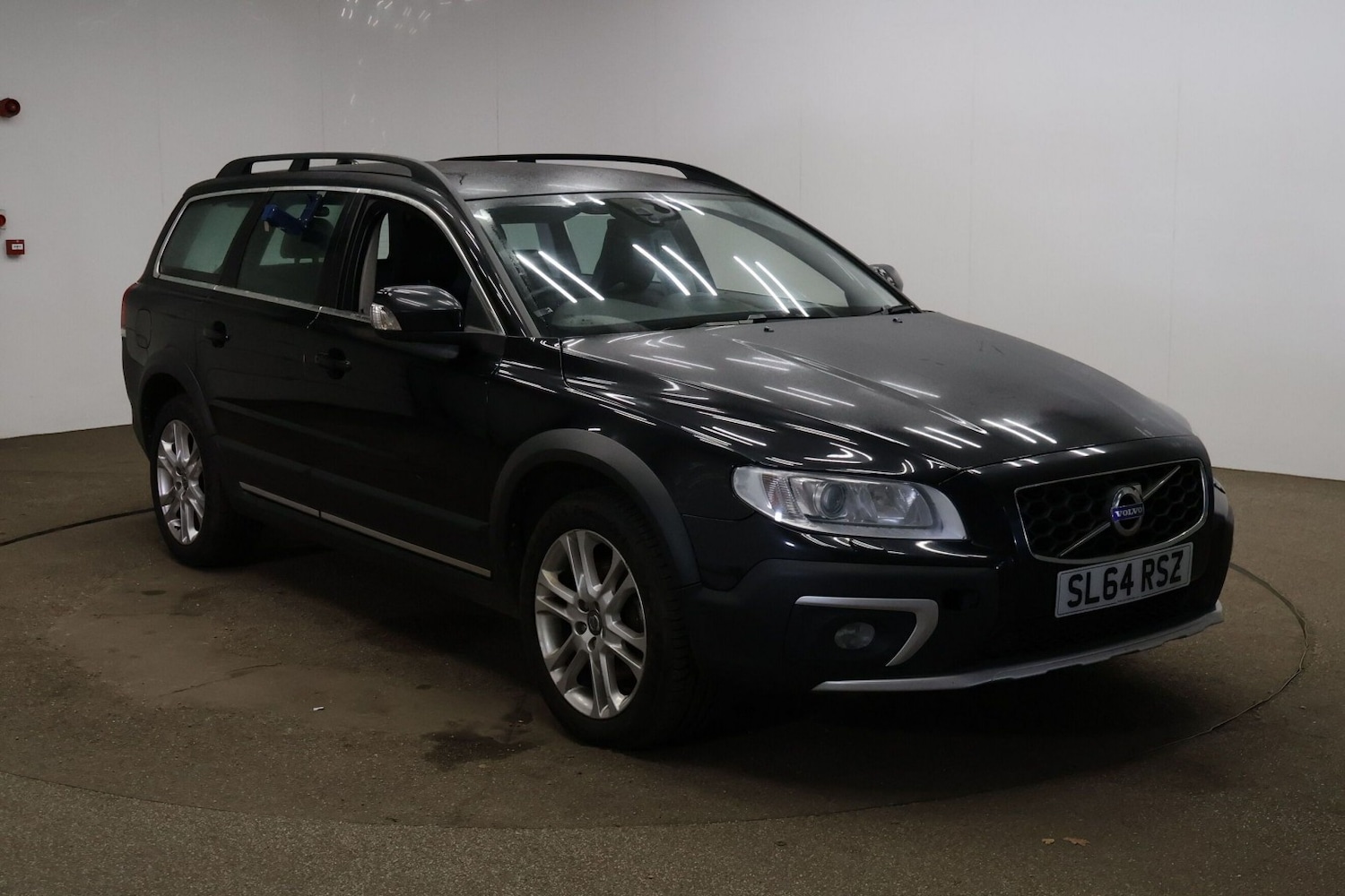 Used Volvo XC70 2014 for sale - 77073067: Photo 3