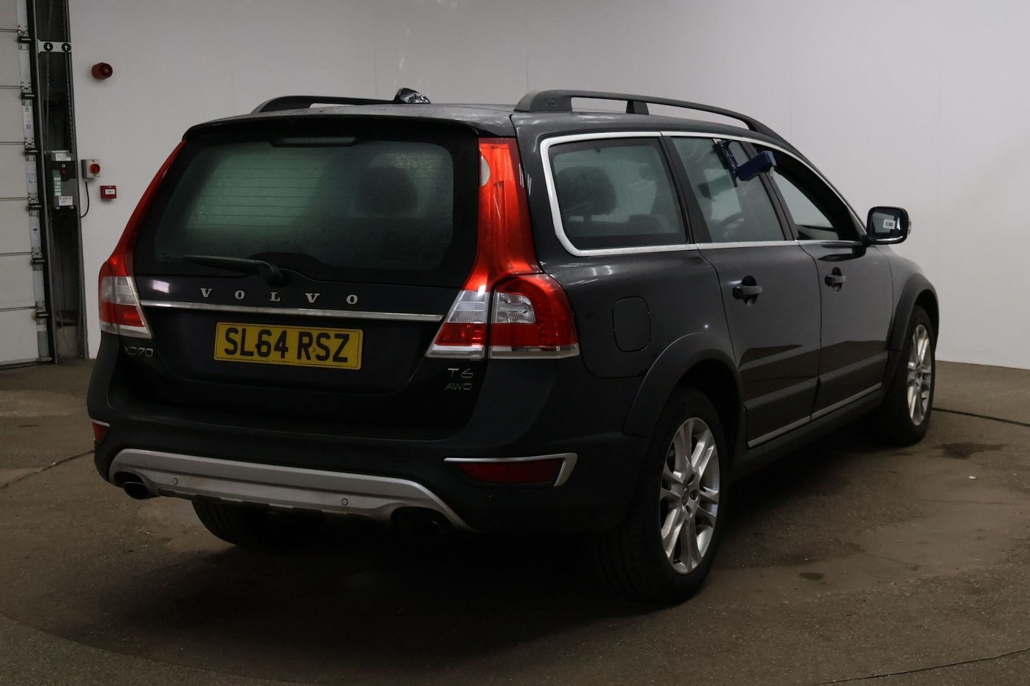 Used Volvo XC70 2014 for sale - 77073067: Photo 4