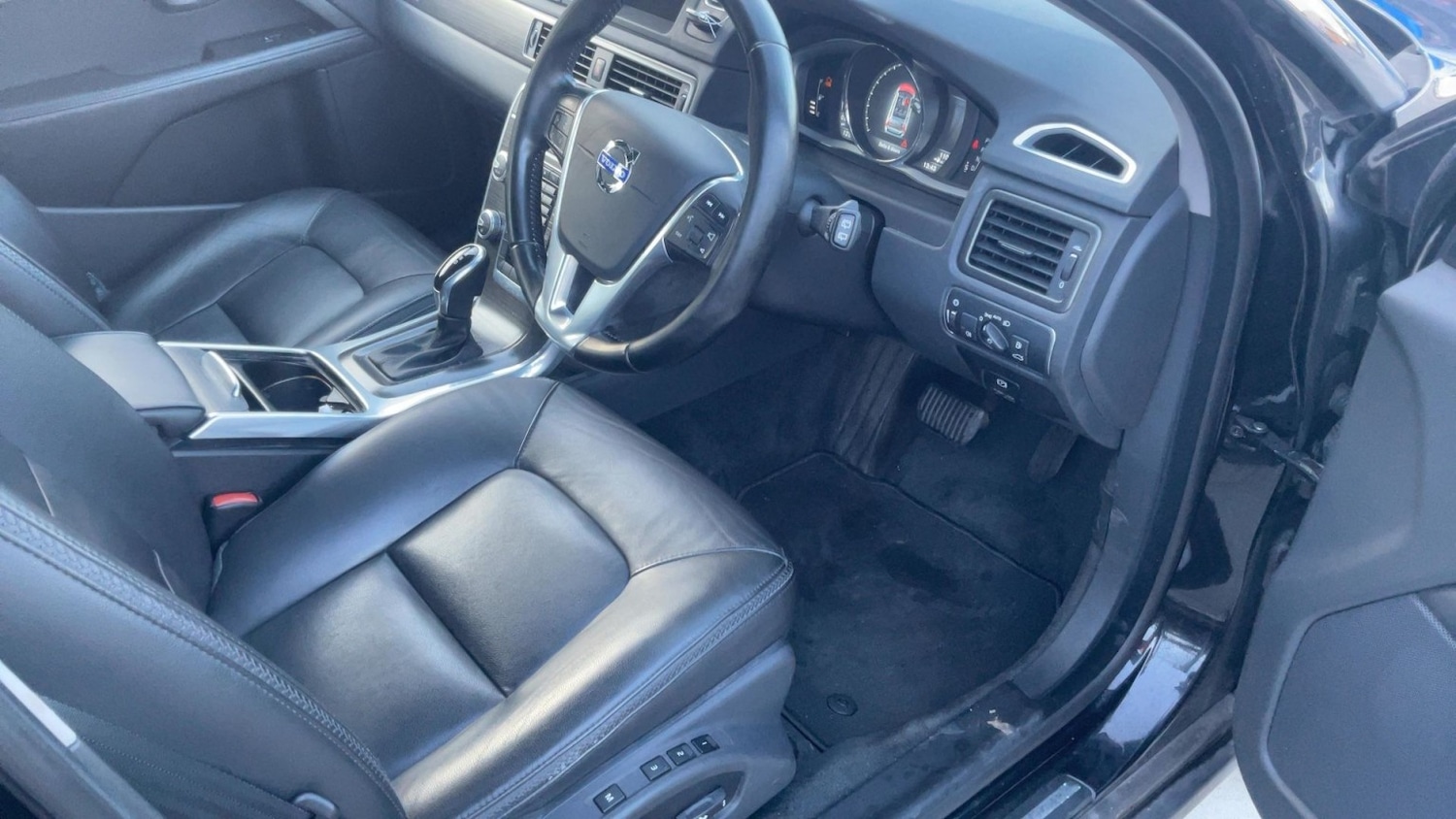 Used Volvo XC70 2014 for sale - 77073067: Photo 6