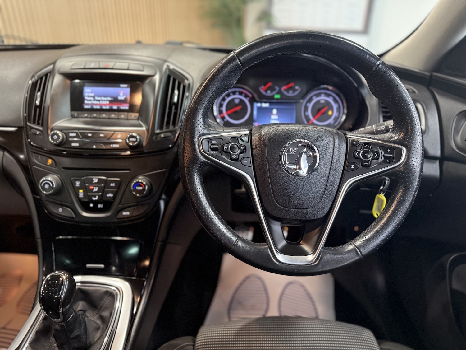 Used Vauxhall Insignia 2014 for sale - 77595424: Photo 16