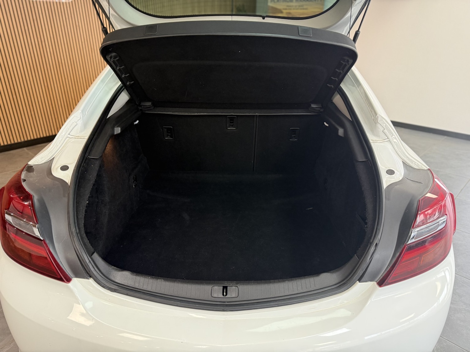 Used Vauxhall Insignia 2014 for sale - 77595424: Photo 23