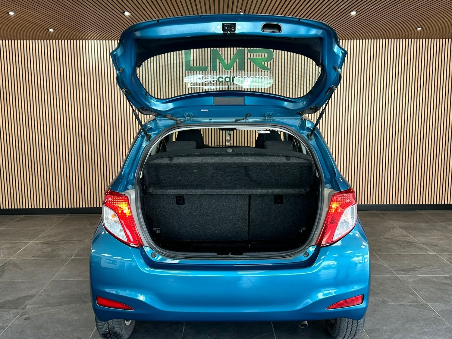 Used Toyota Yaris 2012 for sale - 77822383: Photo 12