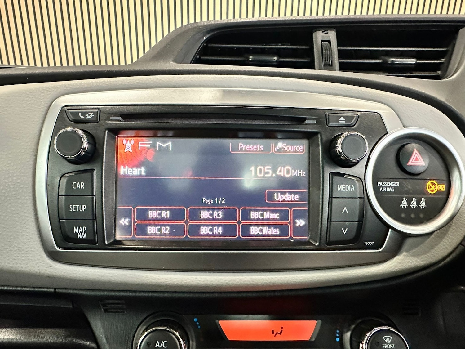 Used Toyota Yaris 2012 for sale - 77822383: Photo 25